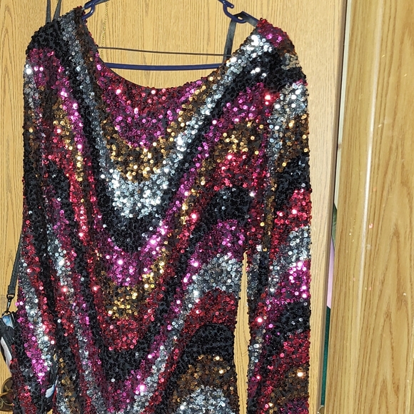 SOLD*Sequin Dress - Picture 2 of 3
